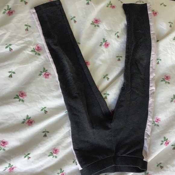 Grey pants with pink stripes - Picture 1 of 2